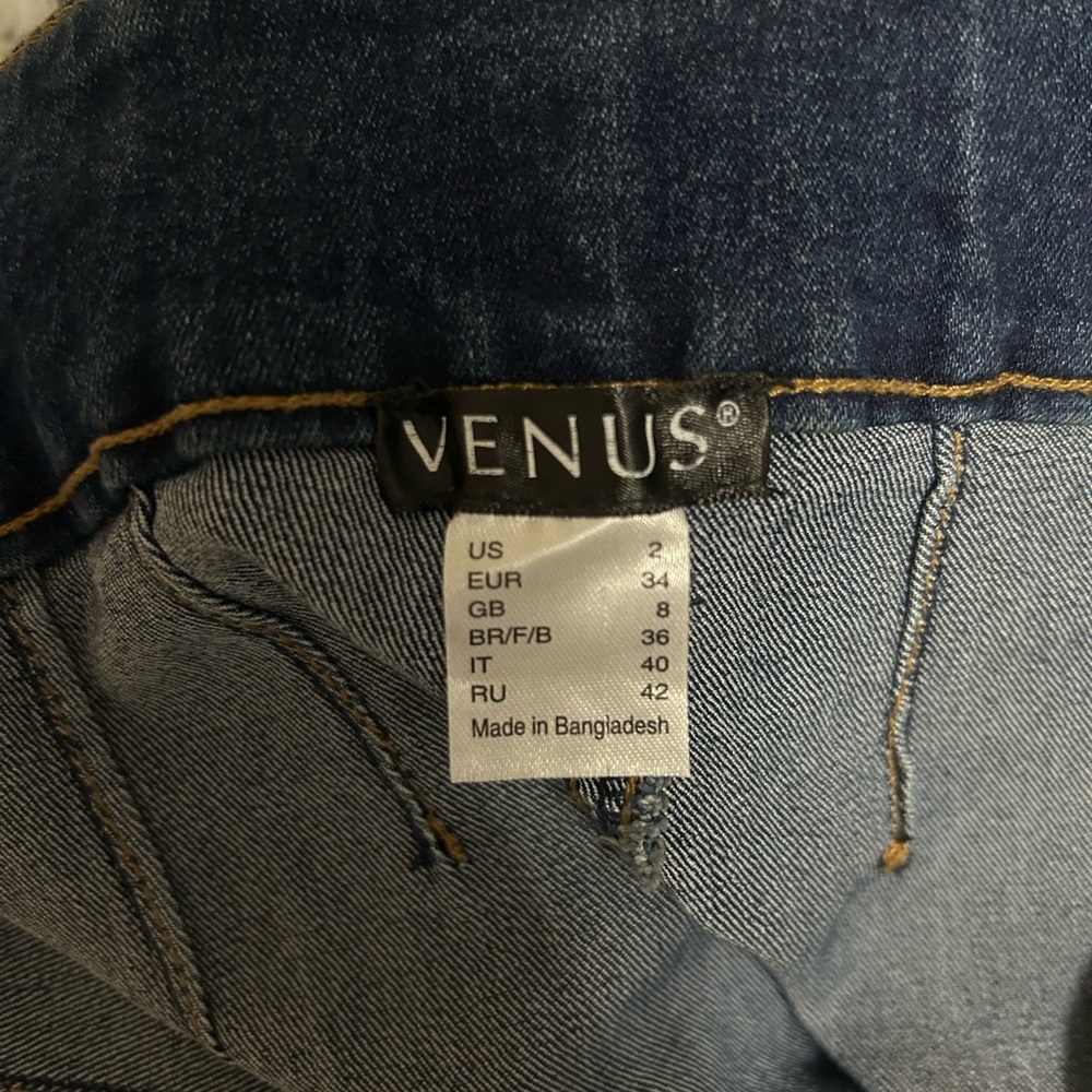 Venus flare high rise jeans: sizing in picture